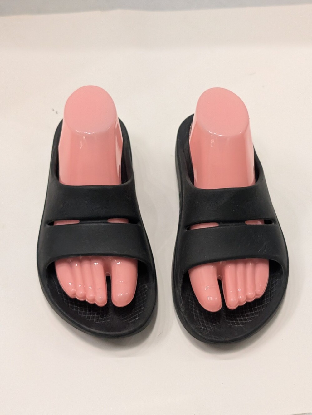OOFOS OOAHH Slide Recovery Sandals Black Women's 9, Men's 7 X2